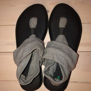 Sanuk Yoga Sling size 8